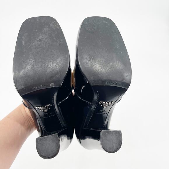 Prada Fall 2010 Runway Black Patent Yellow Trim Metal Logo Platform Heels 36.5 - Picture 11 of 12